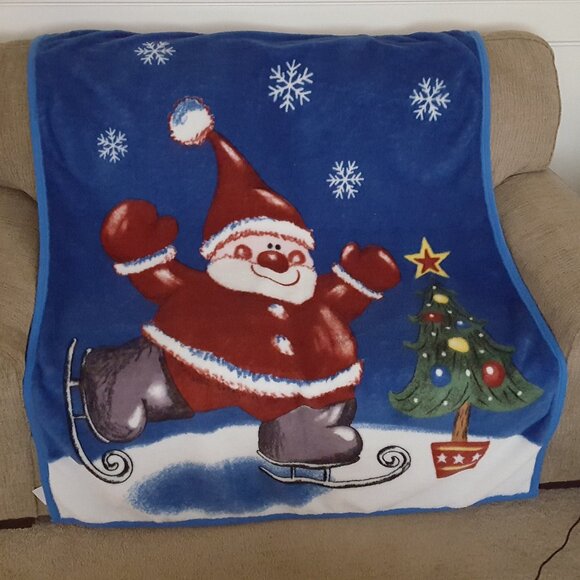 Christmas Throw Blankets - Picture 4 of 16